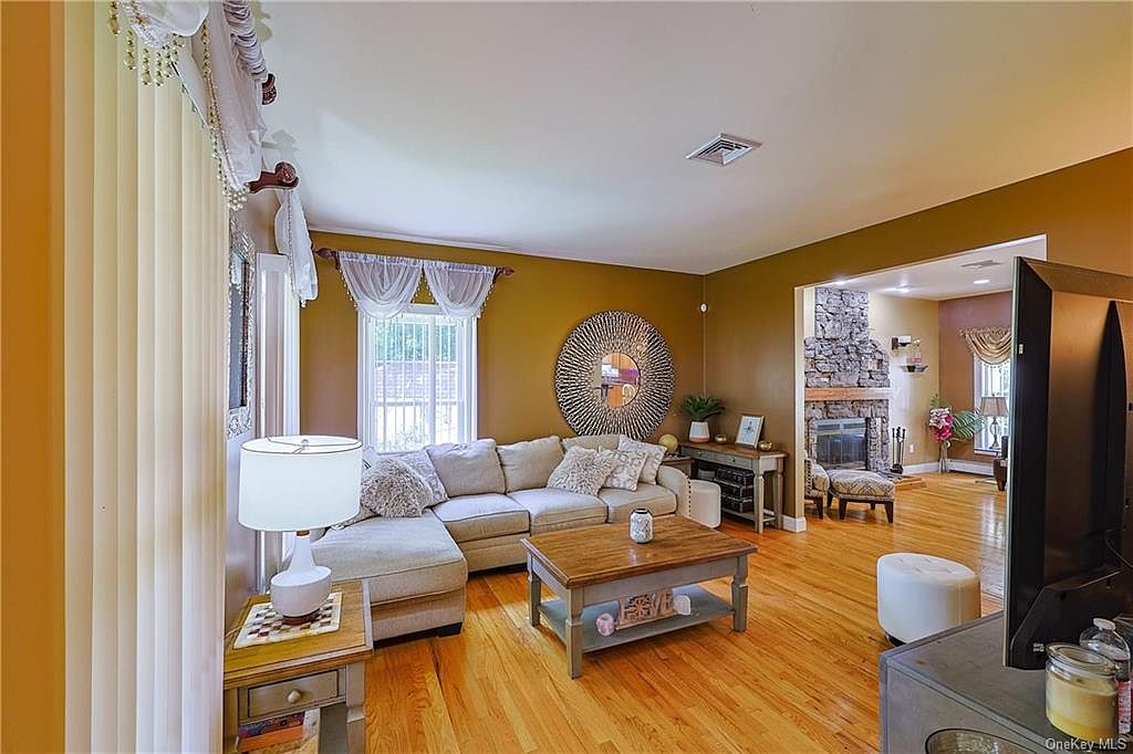 4 Mcnamara Drive, Campbell Hall, NY 10916 MLS H6263519 Zillow