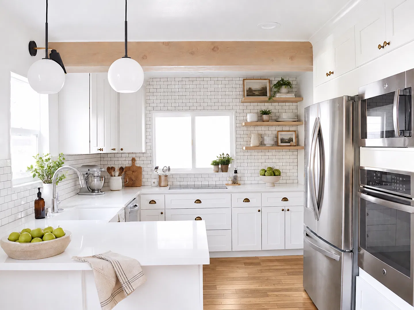 Updated 4-Bedroom Bountiful Home with Remodeled Kitchen — Photo 1