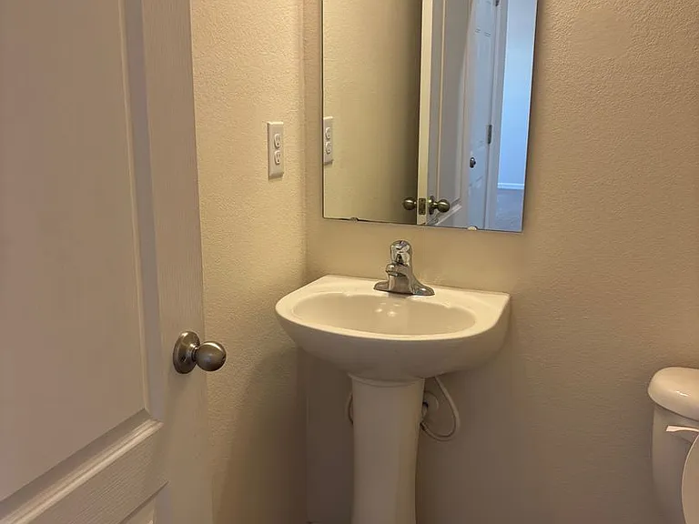 7617 Malden Park Dr — Photo 6