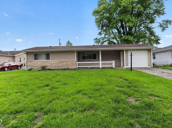 322 Meadow Ln, Plainfield, IN 46168