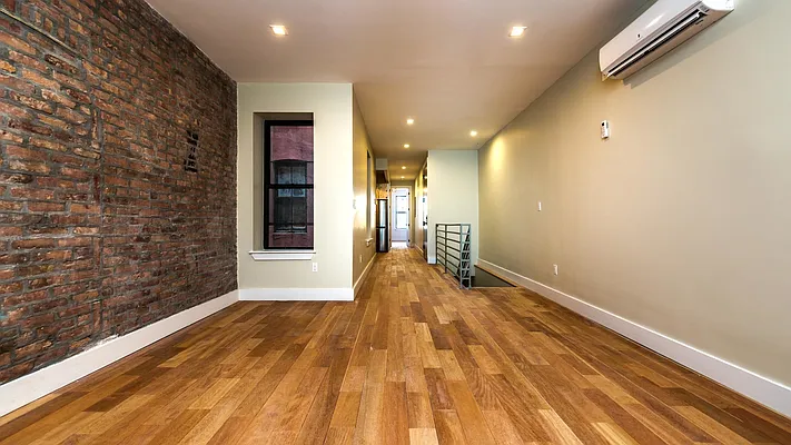Rented by Nooklyn NYC LLC | media 2