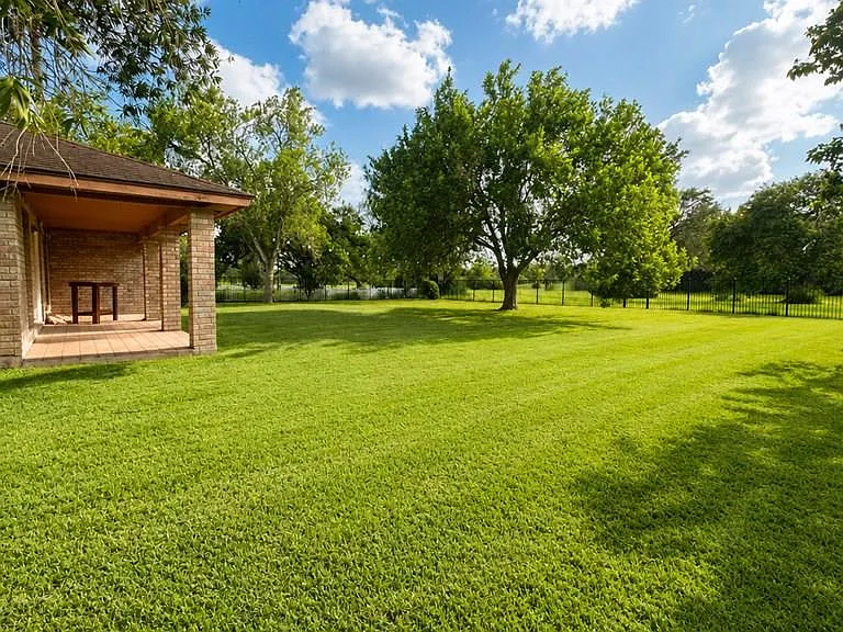 1205 Tesoro Ave — Photo 20
