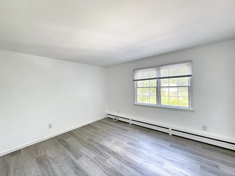 21 Avenue B #A — Photo 8