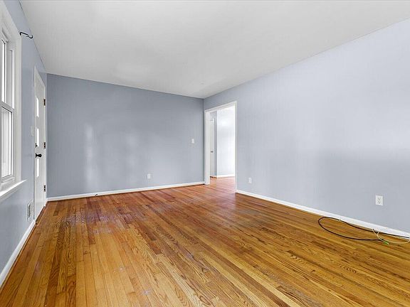 5th image of 5514 Castle Rock Rd