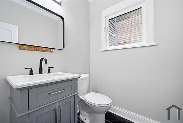 12828 Woodside Ave — Photo 20