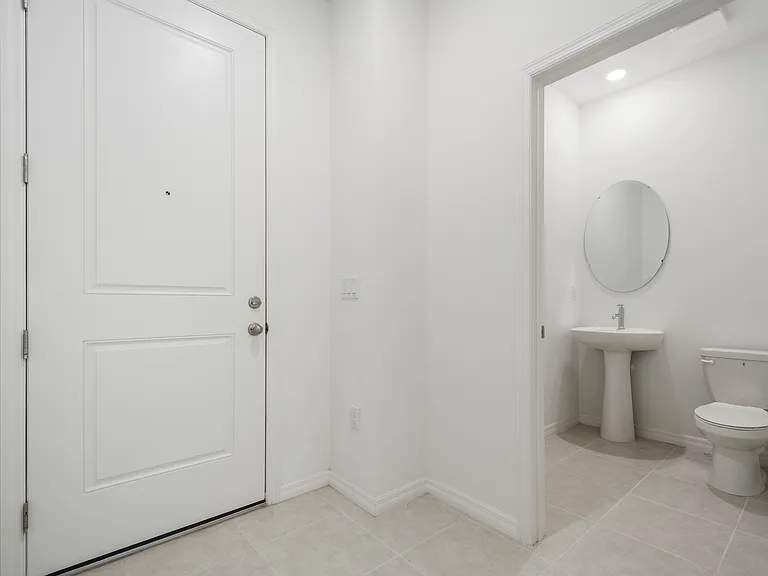 5273 Luisa Ct — Photo 6