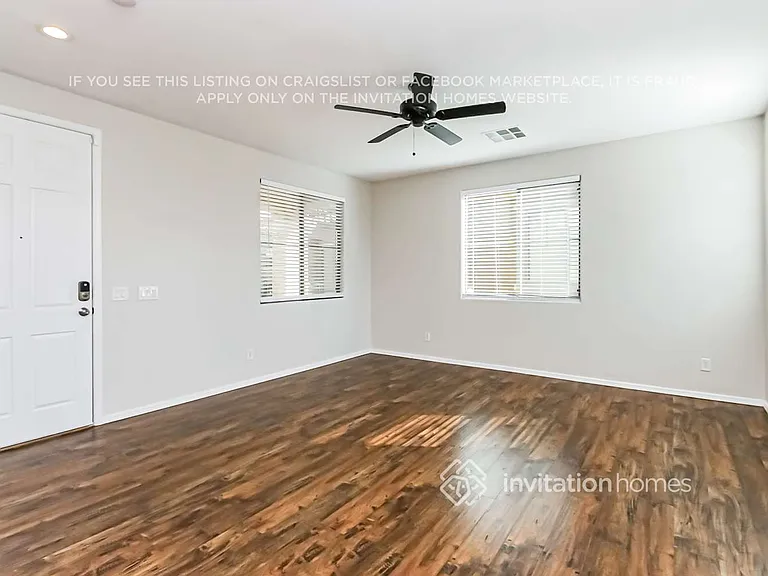 3771 E Santa Fe Ln — Photo 5
