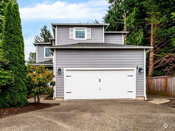 3rd image of 8712 177th Street E