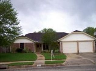 109 Brocton St, Victoria, TX 77904