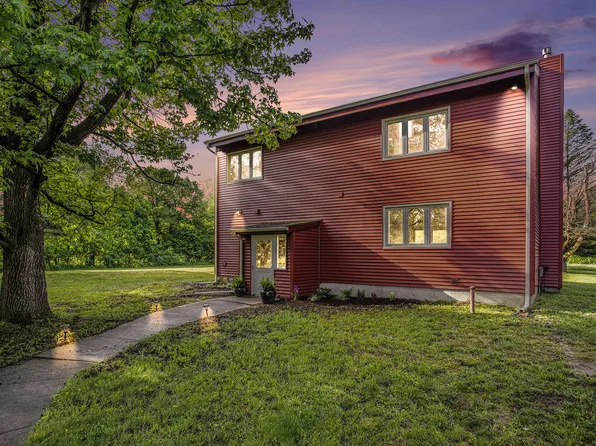 38545 28th Ave, Gobles, MI 49055