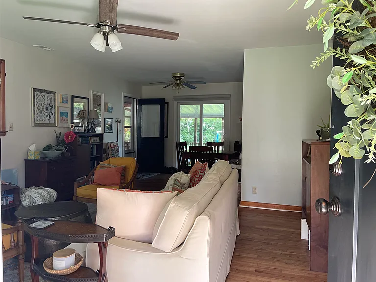 1731 Wasp St — Photo 5