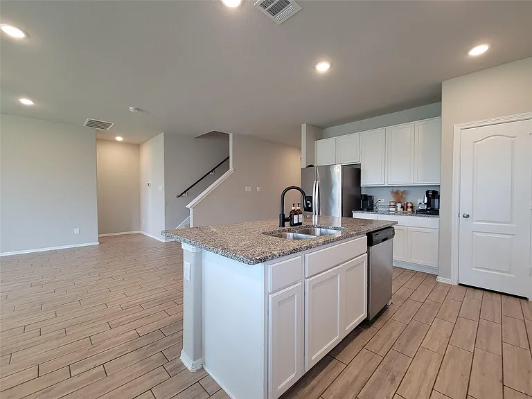 24811 Crimson Pine Dr — Photo 23