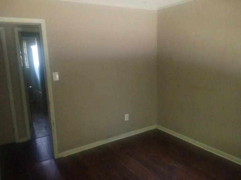 107 Grant 446 — Photo 83