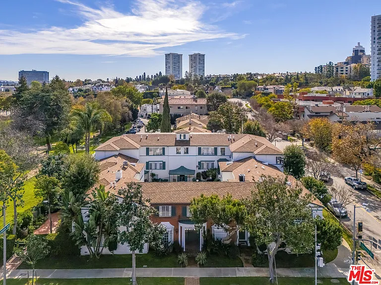 9768 W Olympic Blvd — Photo 23