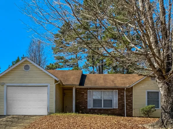 10357 Briarbay Dr, Jonesboro, GA 30238