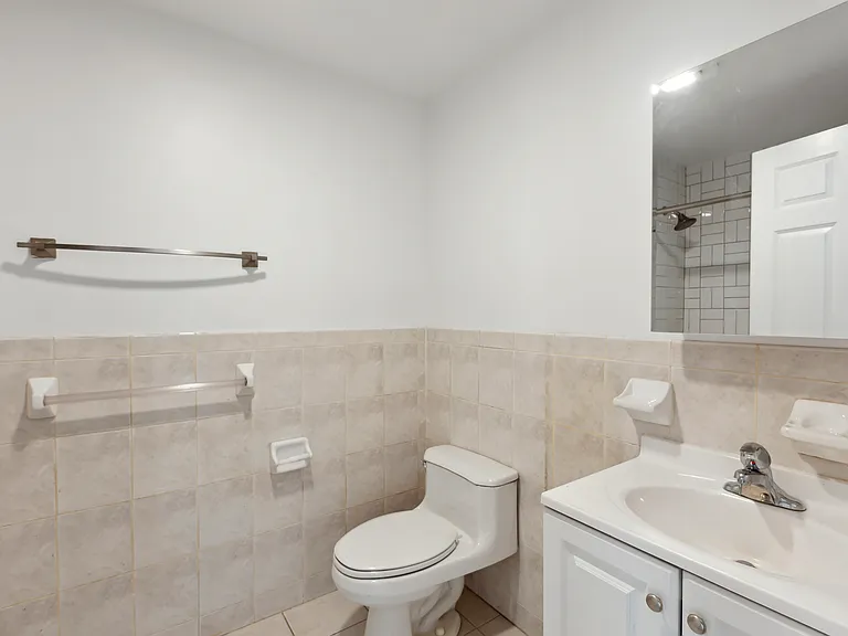 133 Essex St #202 — Photo 7
