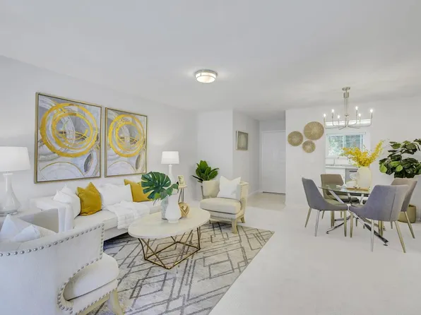 2201 Monroe St APT 302, Santa Clara, CA 95050