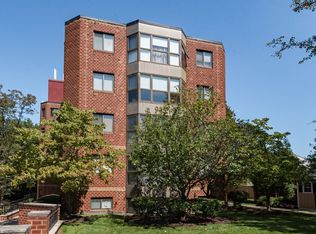 975 Massachusetts Ave APT 102, Arlington, MA 02476