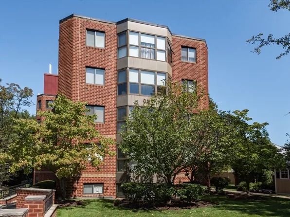 975 Massachusetts Ave APT 102, Arlington, MA 02476