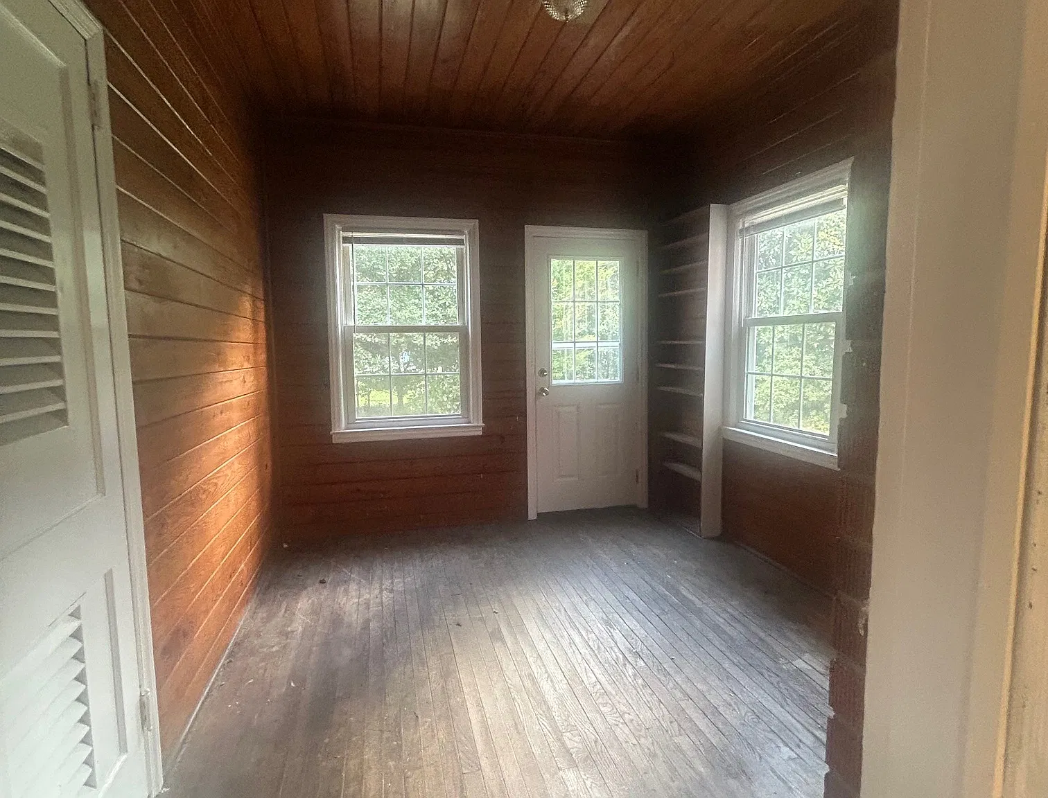 1404 8th Ave — Photo 4