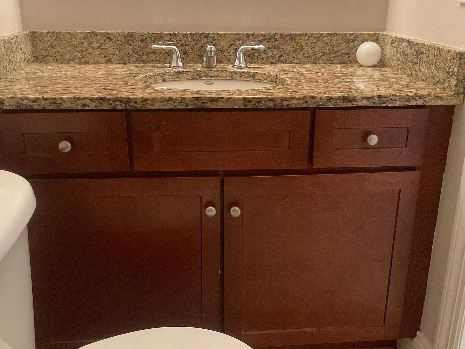 2 bed, 625 sqft, $2,350 — Photo 4