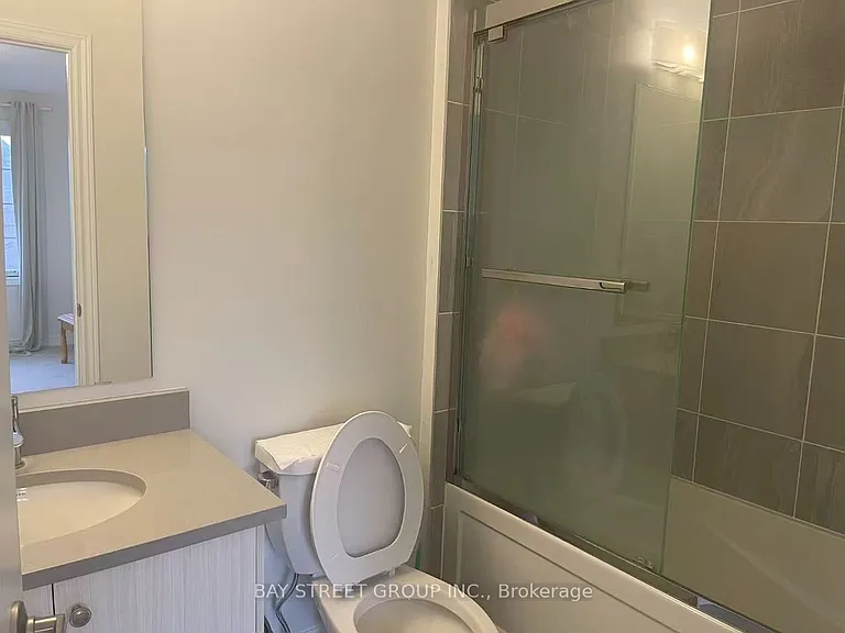 49 Bud Leggett Cres #ROOM — Photo 11