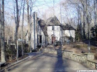 6 Croyden Ct, Holmdel, NJ 07733