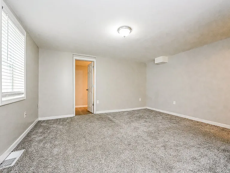 1175 McDaniel St SW — Photo 8
