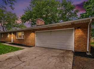 827 E Park Dr, Niles, MI 49120