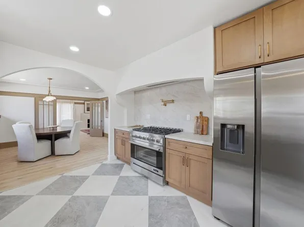 3594 31st St, San Diego, CA 92104