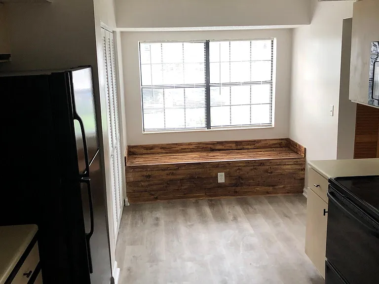 7703 Falcon Rest Cir #7703 — Photo 8