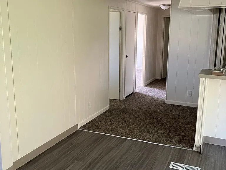 4550 SW 5th Ave — Photo 25