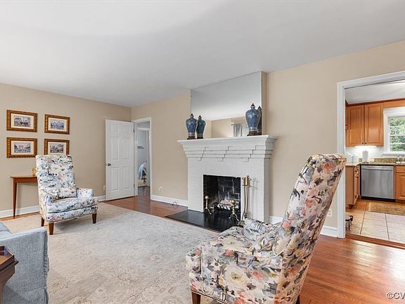 2nd image of 6664 Wexford Ln