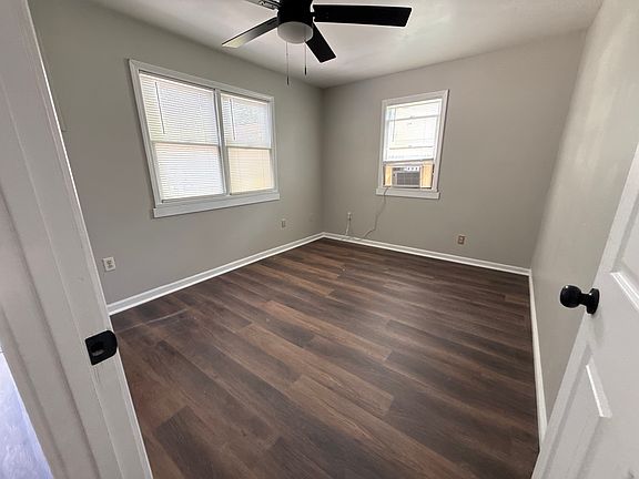 4th image of 530 N Broadway St #1
