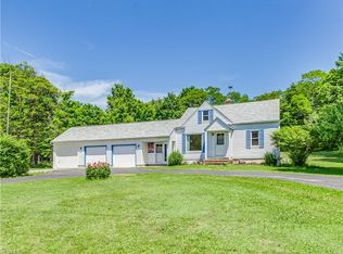 7141 Walton Rd, Walton Hills, OH 44146