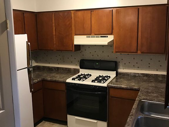 4th image of 207 River Ln