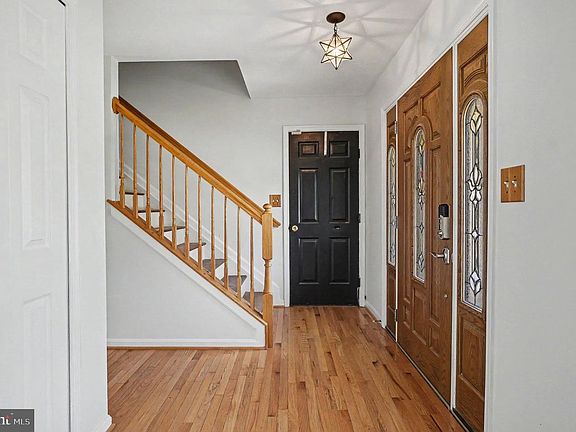 5th image of 4705 Greencove Cir