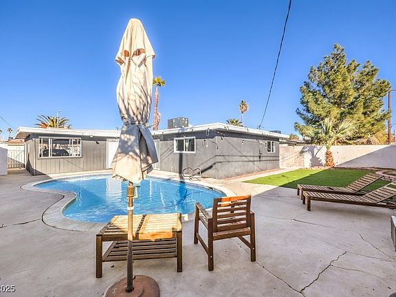 3rd image of 3809 San Angelo Ave