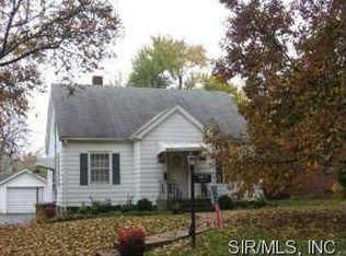 1117 Douglas St, Alton, IL 62002