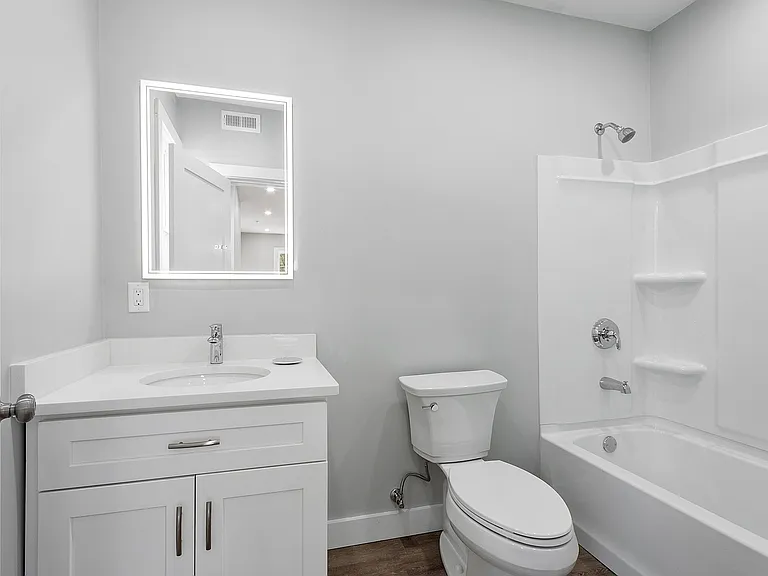 80 South St #6 — Photo 6