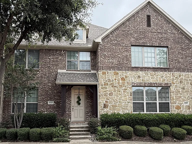 4225 Blackjack Oak Dr — Photo 1