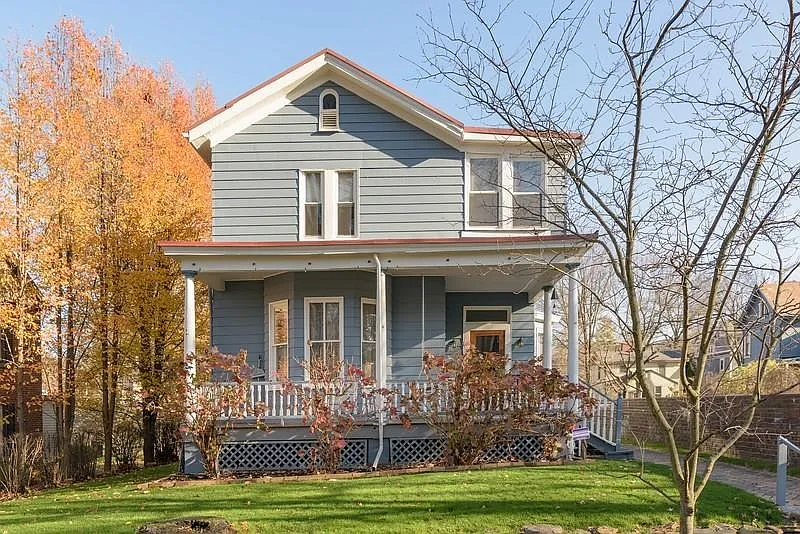225 Frederick Ave photo 1