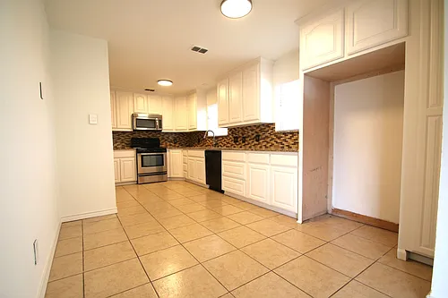 5036 Diaz Ave Photo 1