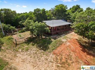 1043 Lewis Ln, Dale, TX 78616