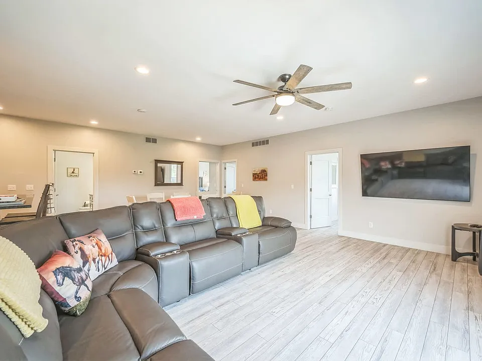 2720 Mount Hope Rd #ID1622819P