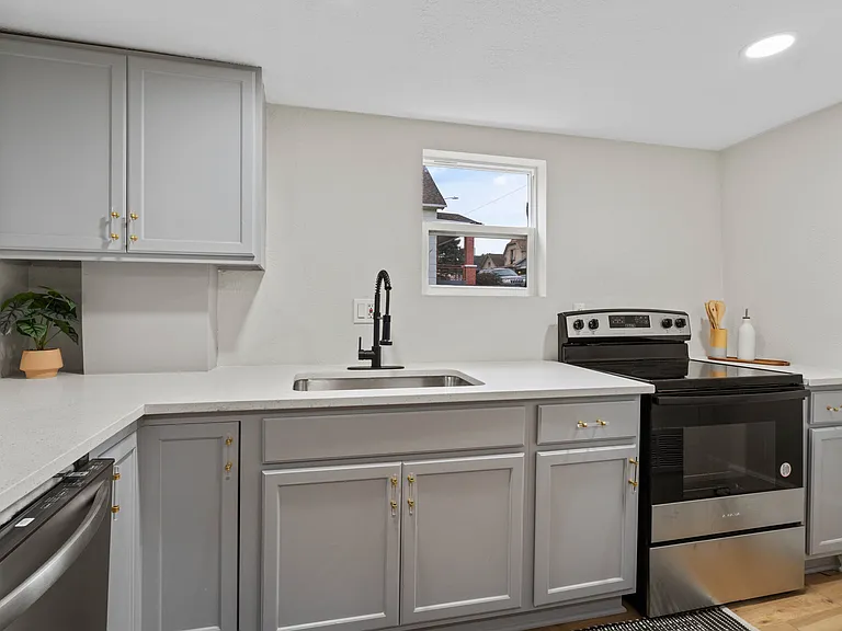 515 Elizabeth Ave #3 — Photo 9