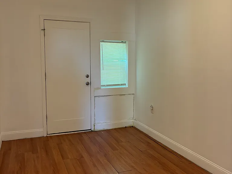 433 Atlantic St SE #2 — Photo 1
