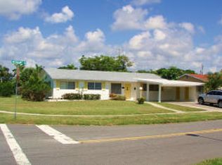 3703 Australian Ct, West Palm Beach, FL 33407