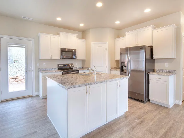 2495 Wheaton Dr — Photo 3