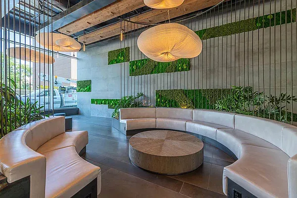 Rented by The KCI Group | media 42